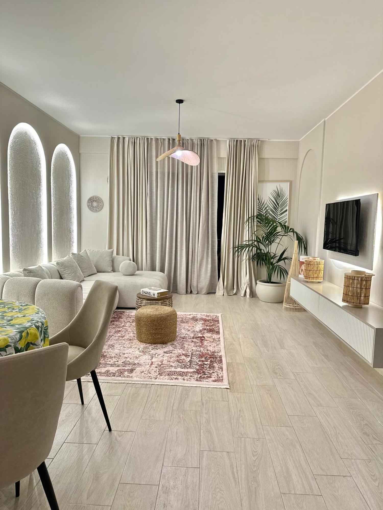 Lungomare Luxury Sea View Apartaments Vlore Bagian luar foto
