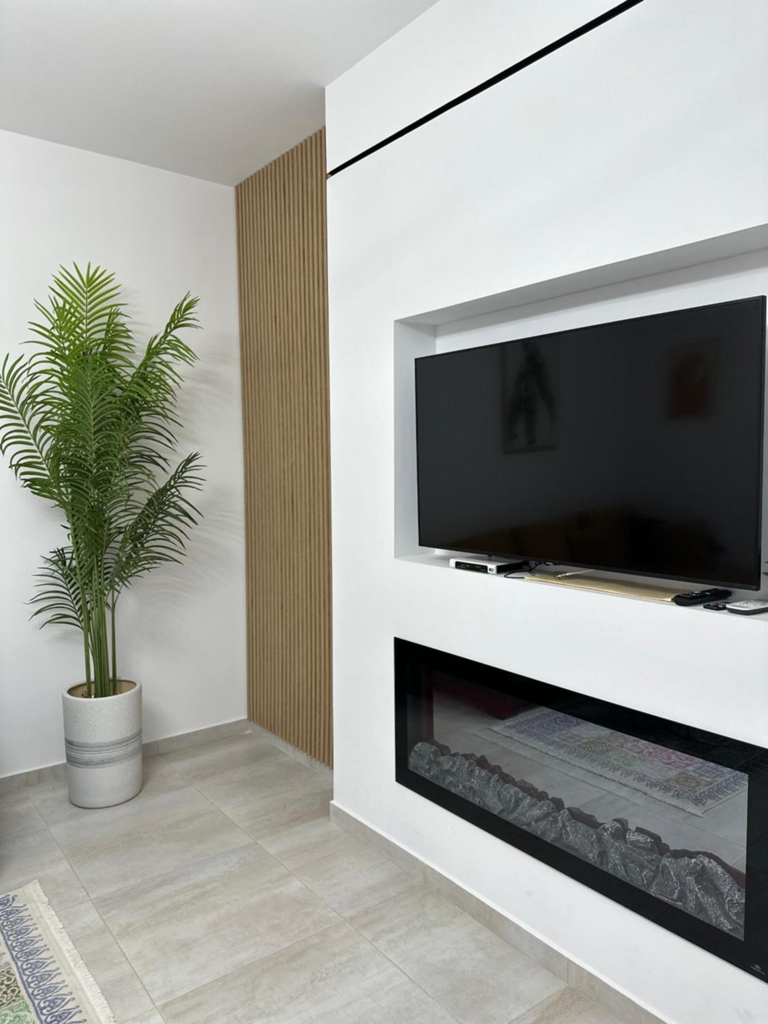 Lungomare Luxury Sea View Apartaments Vlore Bagian luar foto