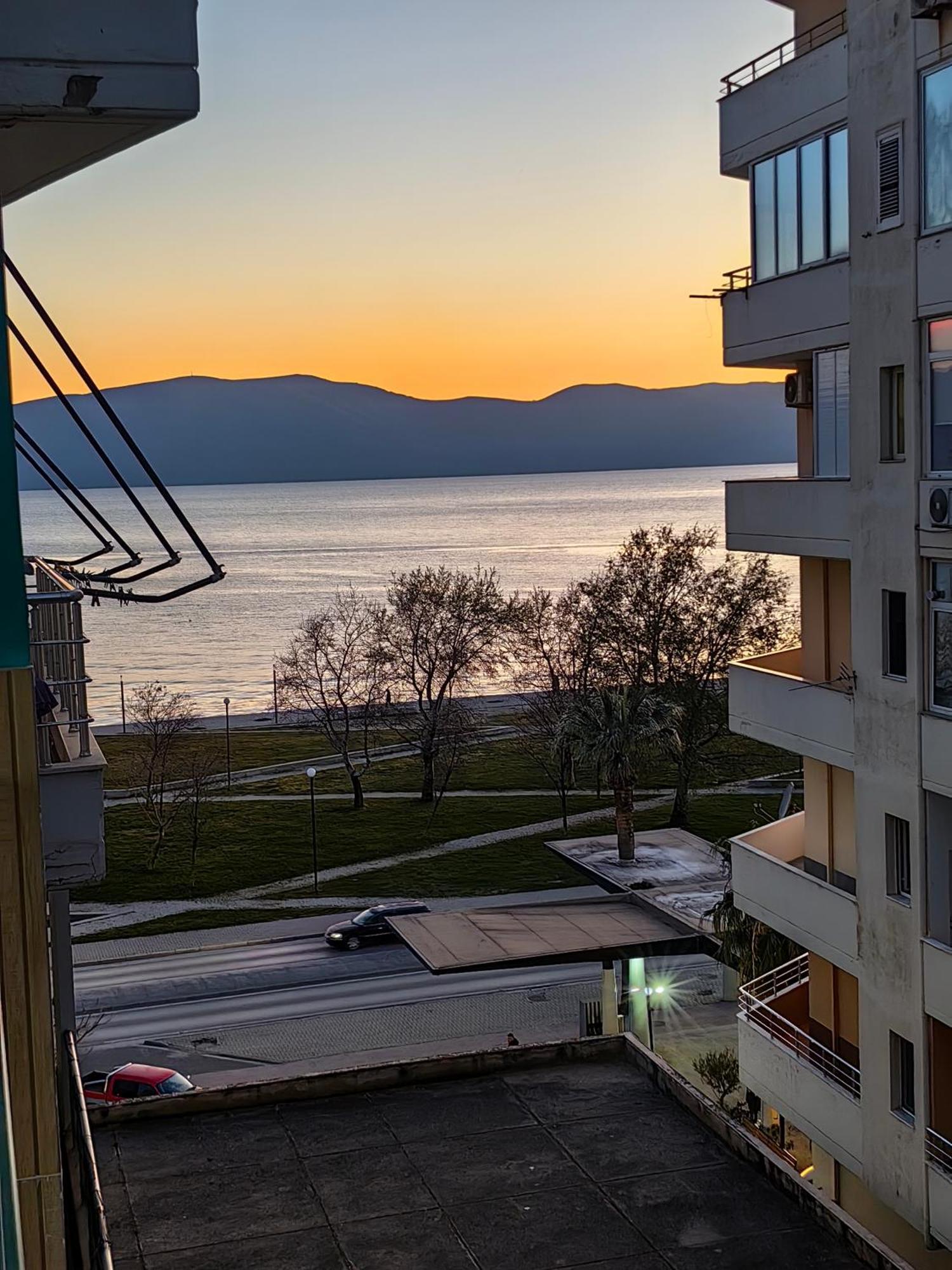 Lungomare Luxury Sea View Apartaments Vlore Ruang foto