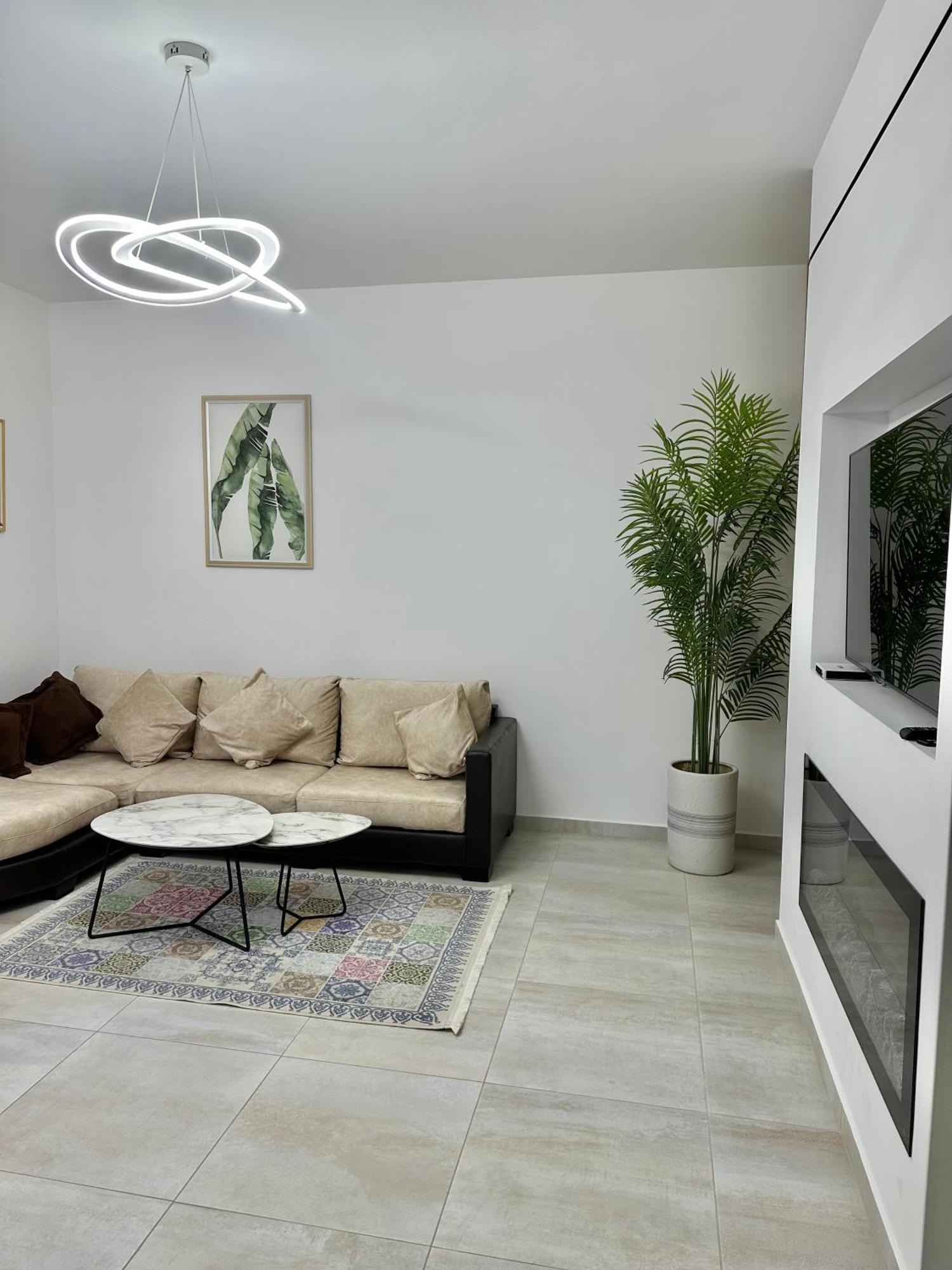 Lungomare Luxury Sea View Apartaments Vlore Bagian luar foto
