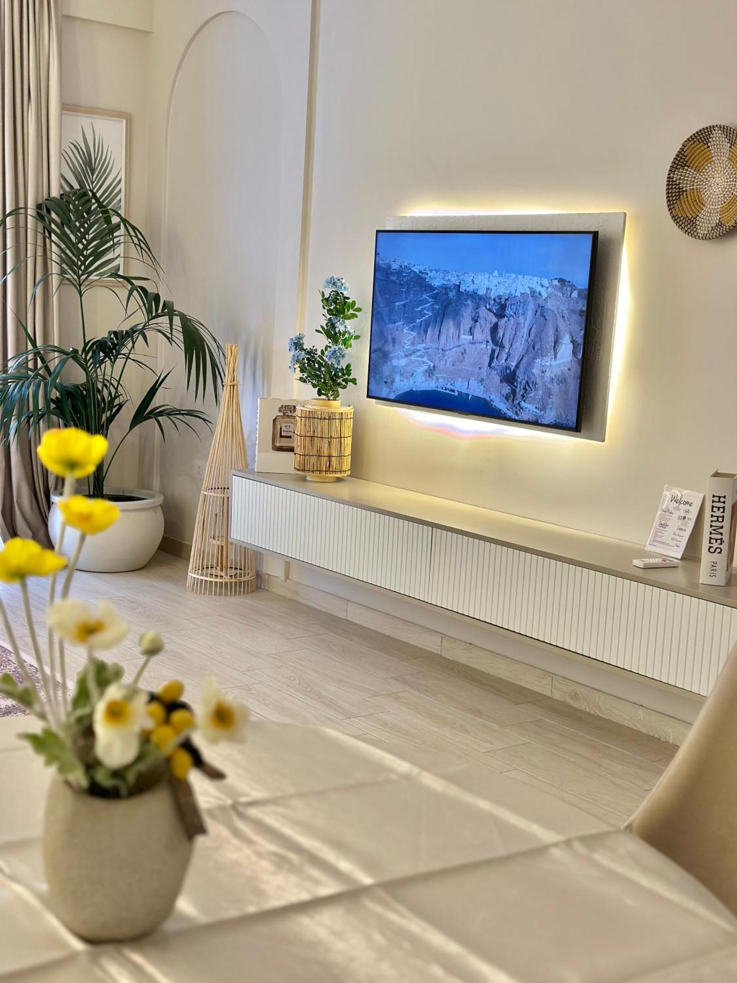 Lungomare Luxury Sea View Apartaments Vlore Bagian luar foto